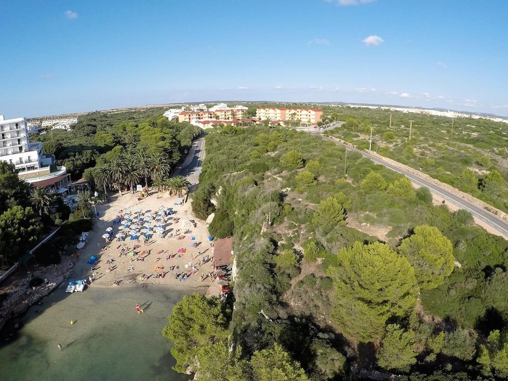 Pierre & Vacances Menorca Cala Blanes Cala'N Blanes  Buitenkant foto