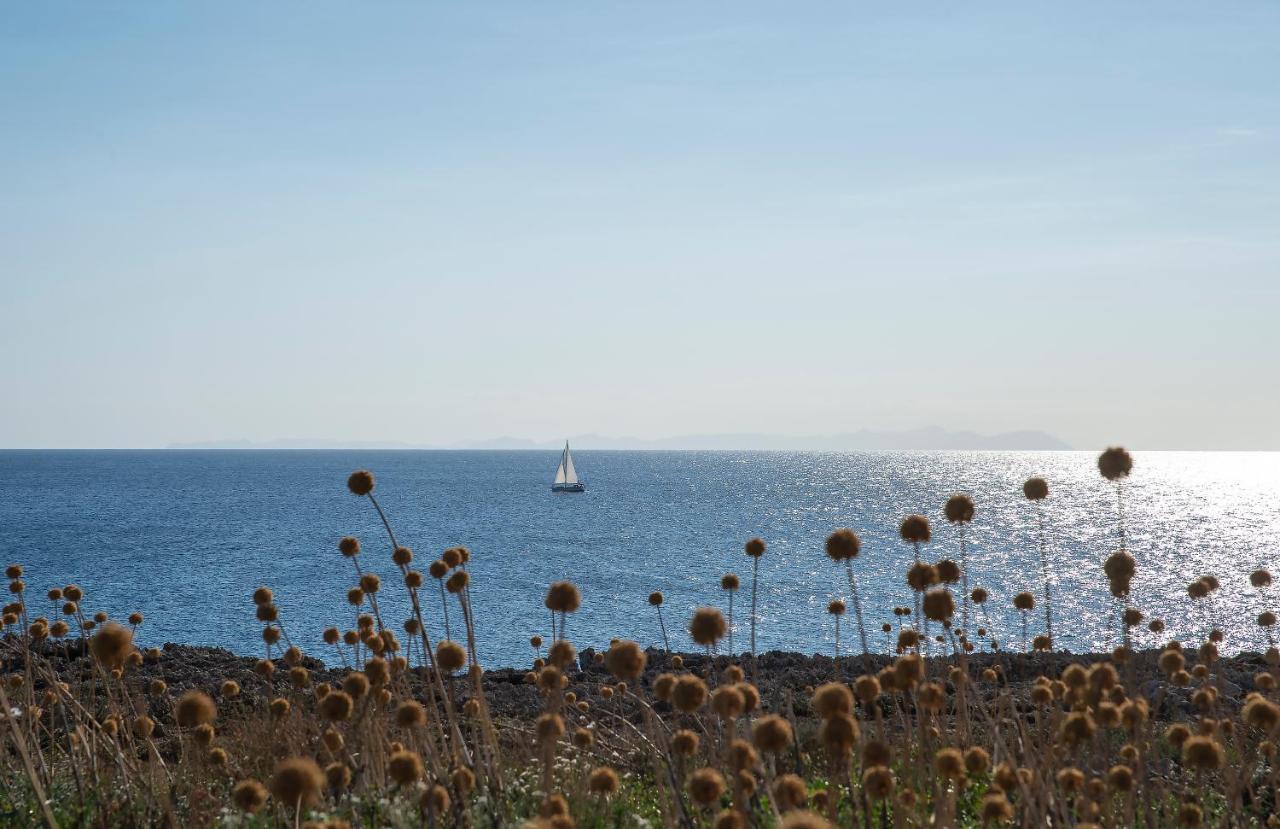 Pierre & Vacances Menorca Cala Blanes Cala'N Blanes  Buitenkant foto